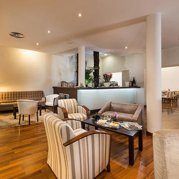 TownHouse 70 Lounge