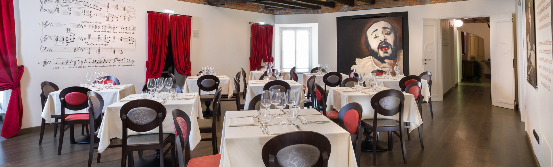 Pavarotti Restaurant Museum
